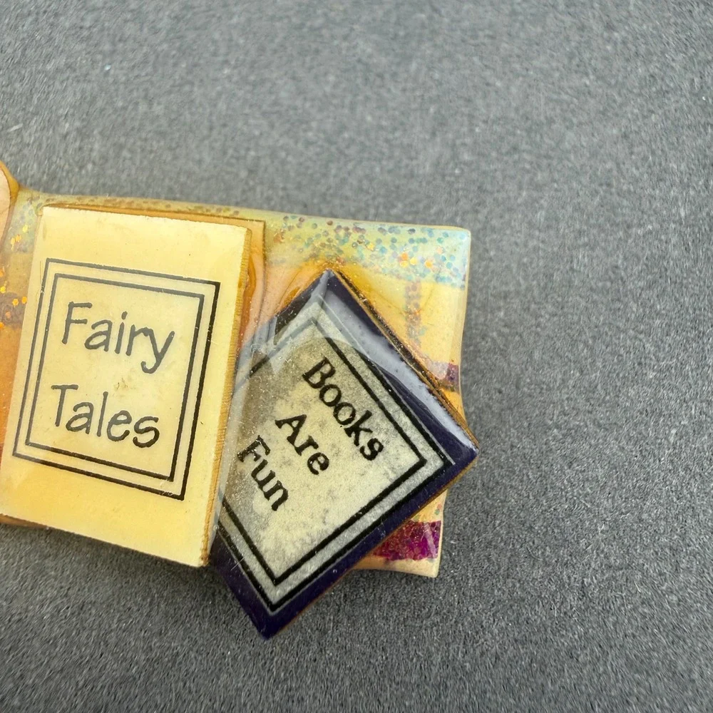 Vintage Lucinda Book Pin Brooch ABC Heart Fairy Tales Books Are Fun Teacher - Picture 2 of 5